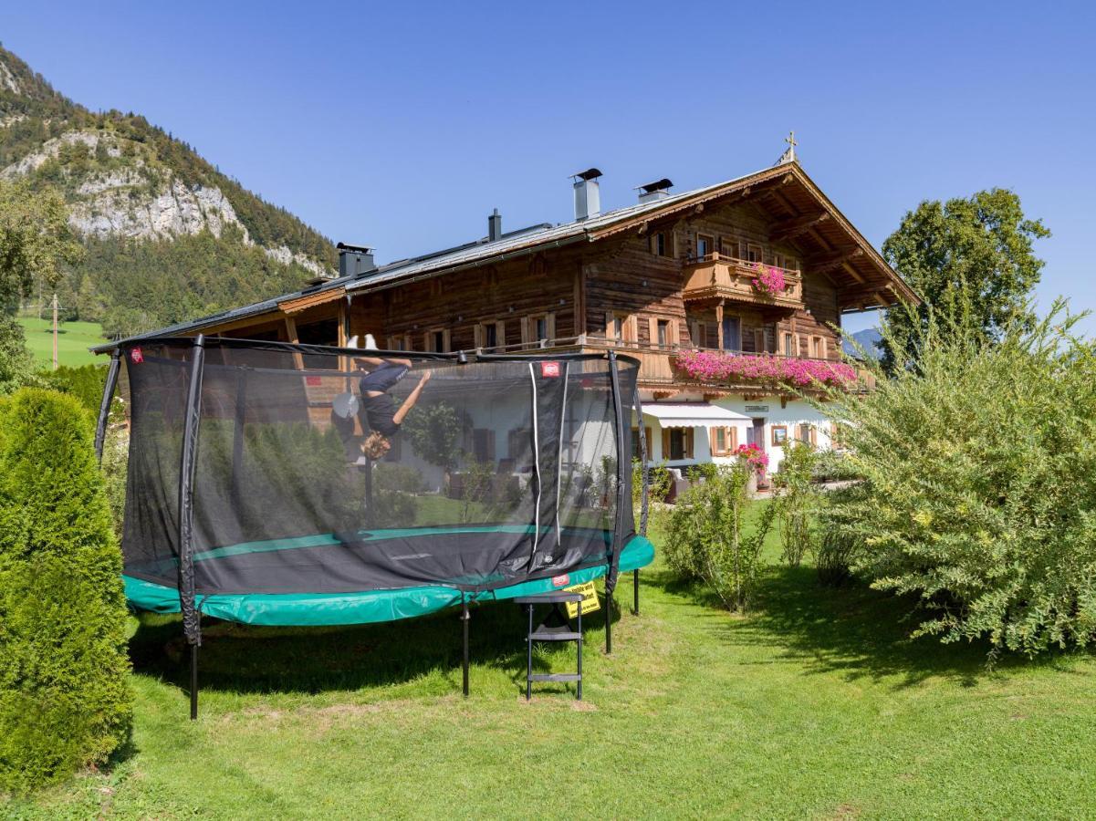 Narzenhof Wellness Chalets, Familien & Luxus Apartments Am Bauernhof St. Johann in Tirol Extérieur photo