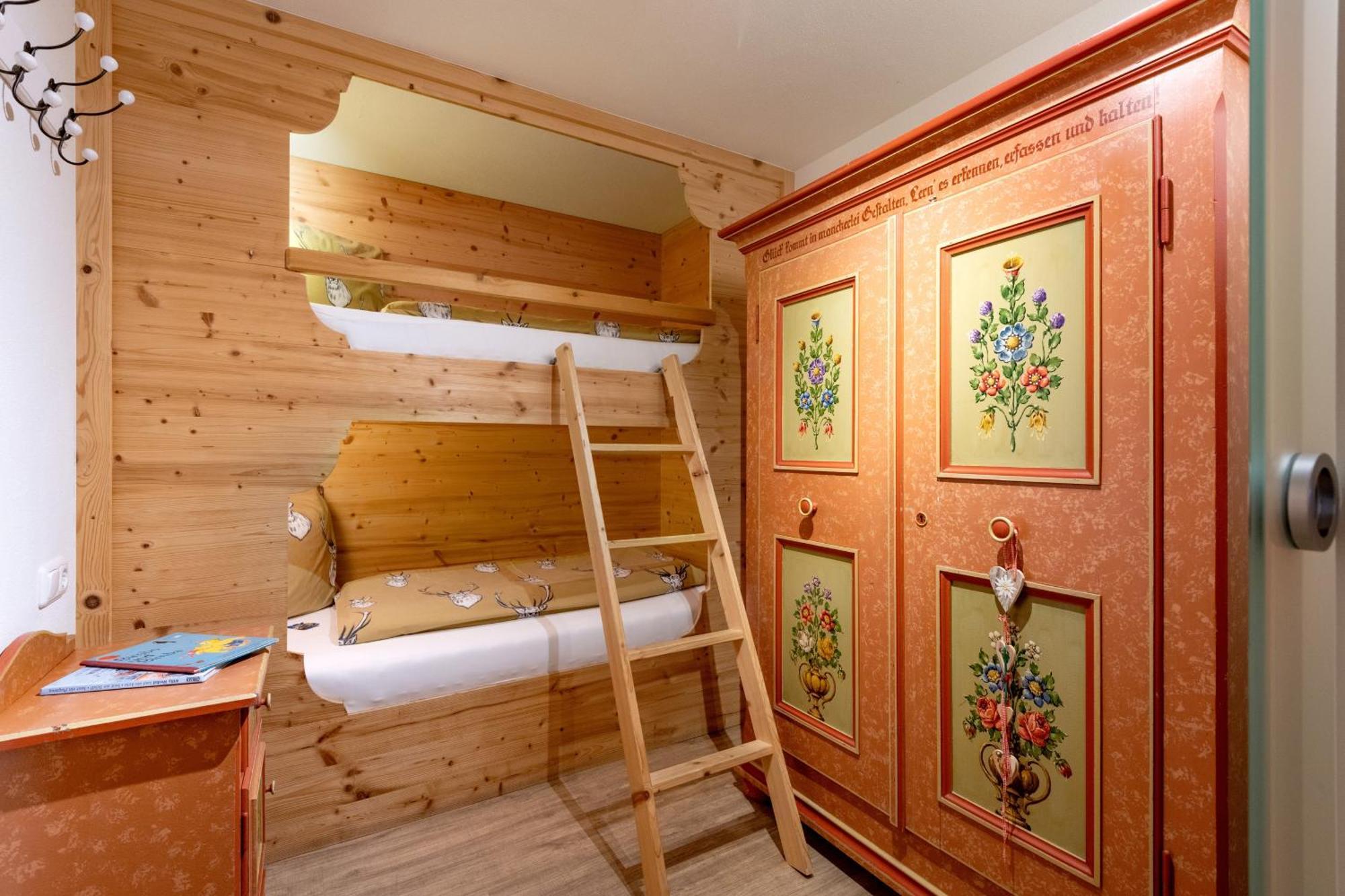 Narzenhof Wellness Chalets, Familien & Luxus Apartments Am Bauernhof St. Johann in Tirol Extérieur photo